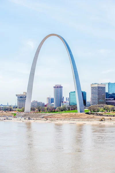 Saint Louis Missouri in centro alla luce del giorno — Foto Stock