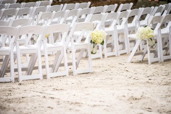 Isla de la boda en arena blanca —  Fotos de Stock