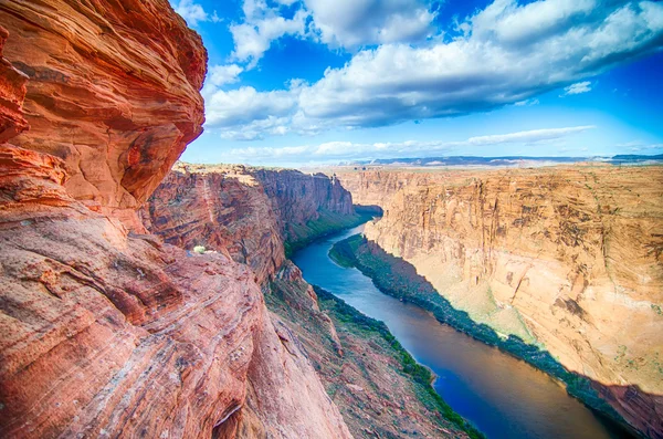 Colorado viver fluyendo a través de gran cañón —  Fotos de Stock