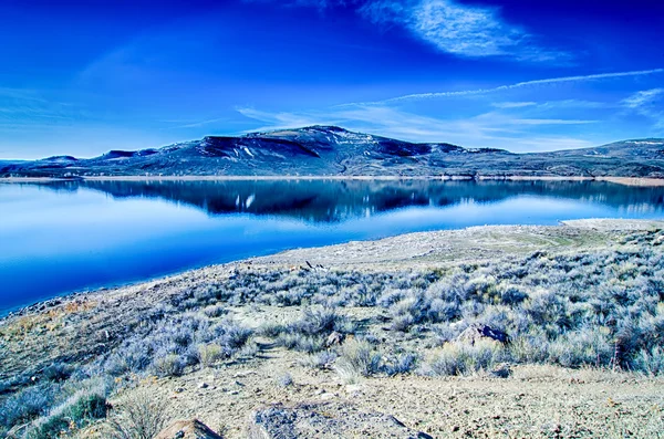 ブルーメサ貯水池がコロラド州ガニソン国立公園 — ストック写真