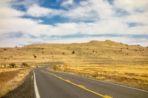 Carretera a Meteor Crater en Winslow Arizona Estados Unidos — Foto de Stock