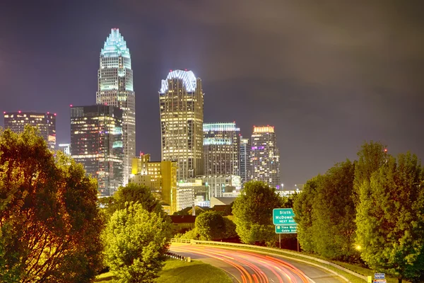 Innenstadt von charlotte north carolina skyline — Stockfoto