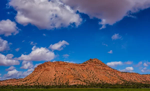 Glen canyon mountains and geological formations — Stock Photo, Image