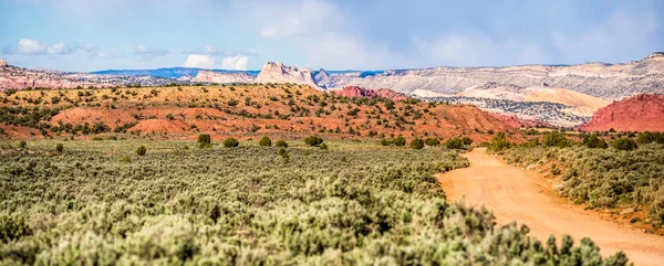 Каньон горы образования панорамный вид вблизи Парка Paria Utah — стоковое фото