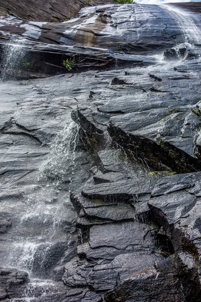 Hickory nut waterfalls during daylight summer — Stock Photo, Image