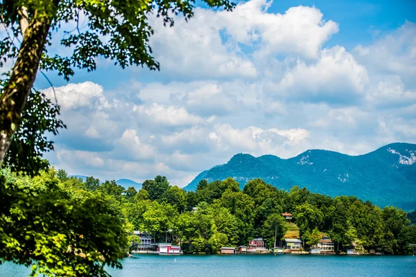 Paisagem em torno do lago isca carolina do norte — Fotografia de Stock