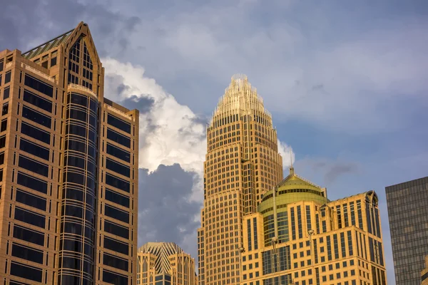 De skyline van de stad van Charlotte north carolina van bbt ballpark — Stockfoto