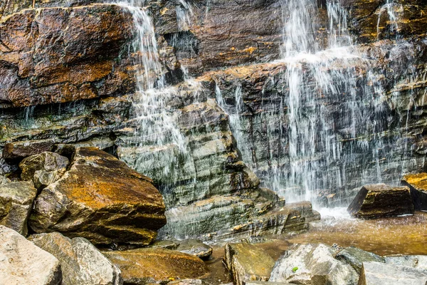 Hickory nut waterfalls during daylight summer — Stock Photo, Image