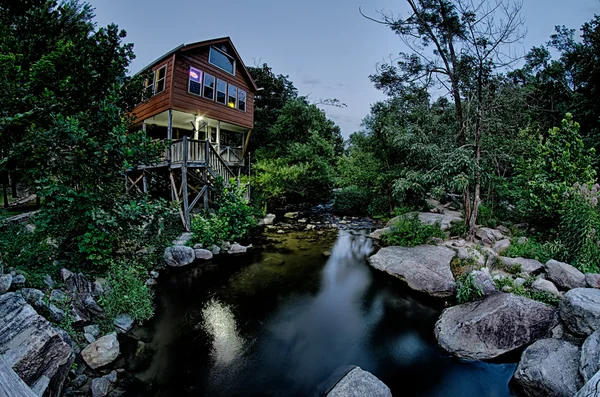 Stad van chimney rock in Noord-carolina in de buurt van lake lure — Stockfoto