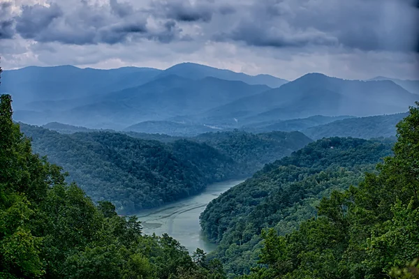 Vista do Lago Fontana no oeste da Carolina do Norte no Grande Smok — Fotografia de Stock