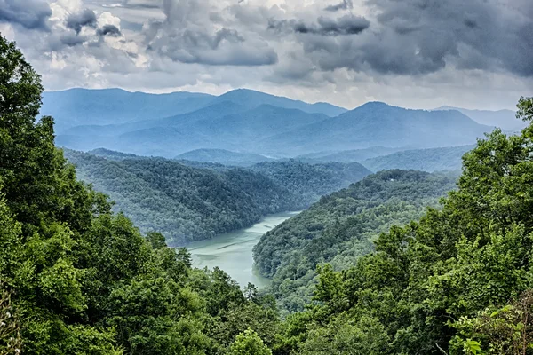 Beautiful aerial scenery over lake fontana in great smoky mounta — Stock Photo, Image