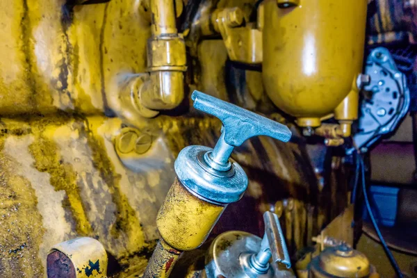 Groupe électrogène diesel a un radiateur monté sur l'unité et filtre à carburant — Photo