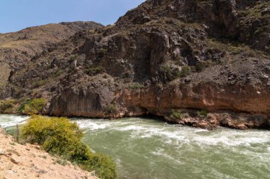 Orta Asya Kırgızistan Milli Parkı Doğa Sahneleri 