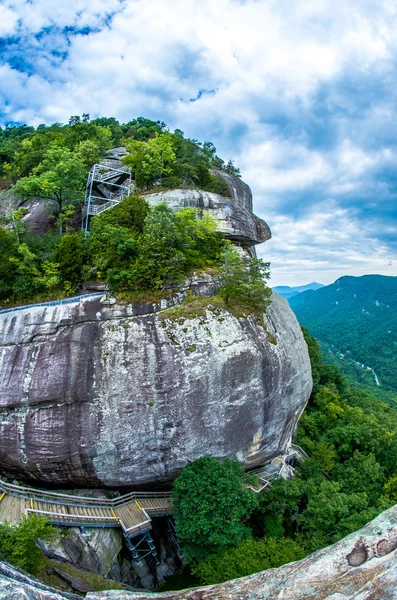 Felsen Klippe in der Nähe von Schornstein Rock North Carolina — Stockfoto