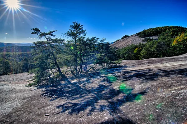 Montaña de piedra norte carolina paisaje durante la temporada de otoño — Foto de Stock