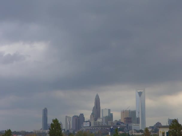 Horizonte de Charlotte City en Carolina del Norte — Vídeo de stock