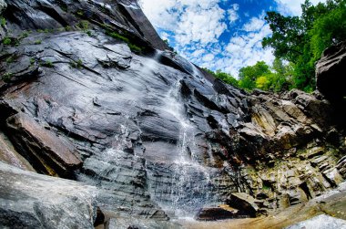 Hickory Nut Falls Baca Rock State Park Kuzey Carolina birimi