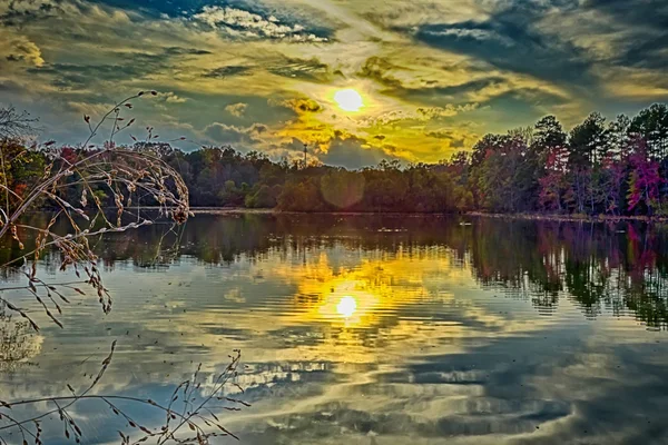 Krajobrazy przyroda wokół lake wylie south carolina — Zdjęcie stockowe