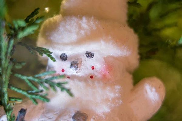 Juldekorationer på grenarna gran — Stockfoto