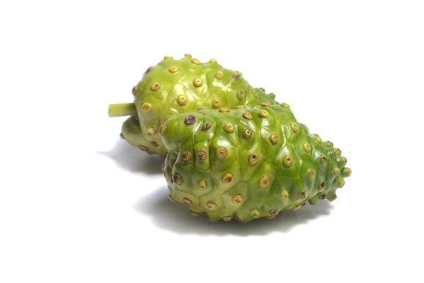 Frutos Noni Sobre Fondo Blanco — Foto de Stock