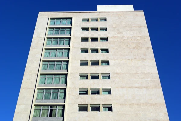 Edifício moderno, Lisboa, Portugal — Fotografia de Stock