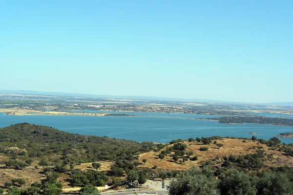 Pohled přes Alqueva, Alentejo, Portugalsko — Stock fotografie