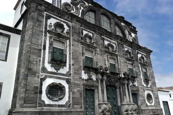 Церковь иезуитского колледжа, Понта-Делгада, Португалия — стоковое фото