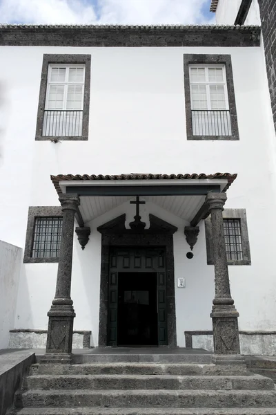 Церковь иезуитского колледжа, Понта-Делгада, Португалия — стоковое фото
