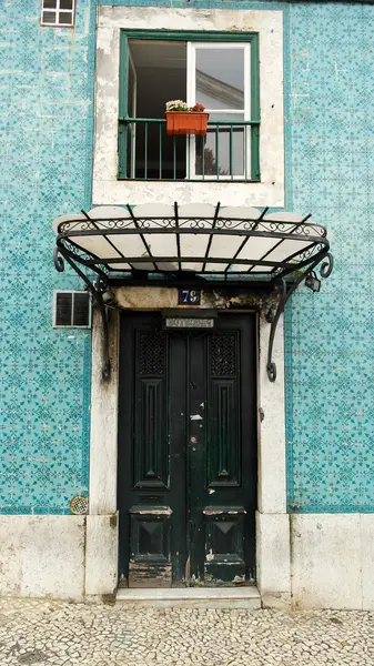 Detal starego budynku, Lizbona, Portugalia — Zdjęcie stockowe