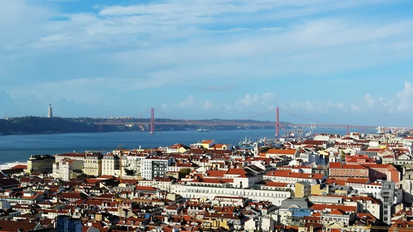 Vista sobre Lisboa, la capital de Portugal — Foto de Stock