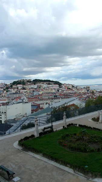 Nézd át a tőke város Portugália, Lisbon — Stock Fotó