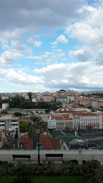 Vista sobre a capital de Portugal, Lisboa — Fotografia de Stock