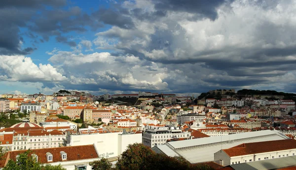 Pohled přes hlavní město v Portugalsku, Lisabon — Stock fotografie