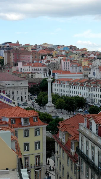 Uitzicht over de hoofdstad stad van Portugal, Lissabon — Stockfoto