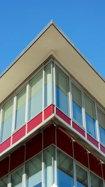 Dettaglio di un edificio moderno, Lisbona, Portogallo — Foto Stock