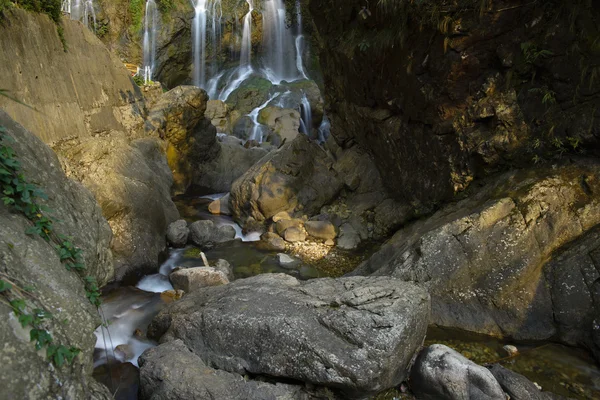 Fansipan şelale Sa PA