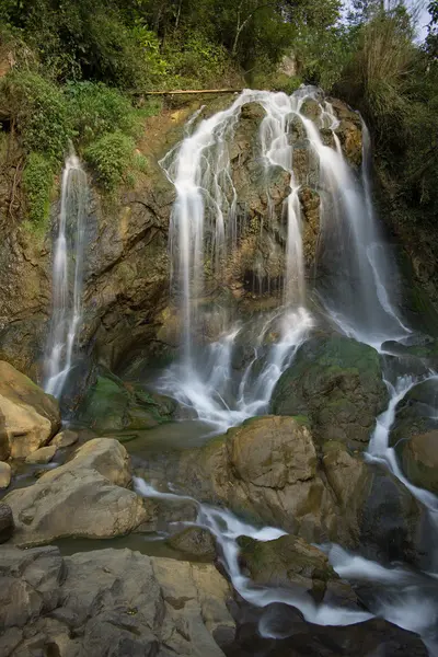 Fansipan şelale Sa PA