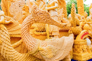 Mum ile yapılan güzel Kuğu