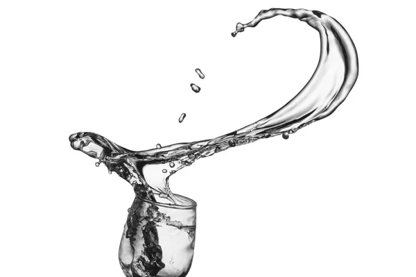 Проливание жидкости из бокала вина — стоковое фото