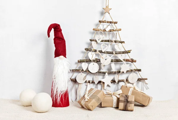 Cero Residuos Navidad Con Regalos Envueltos Papel Artesanal Árbol Navidad — Foto de Stock