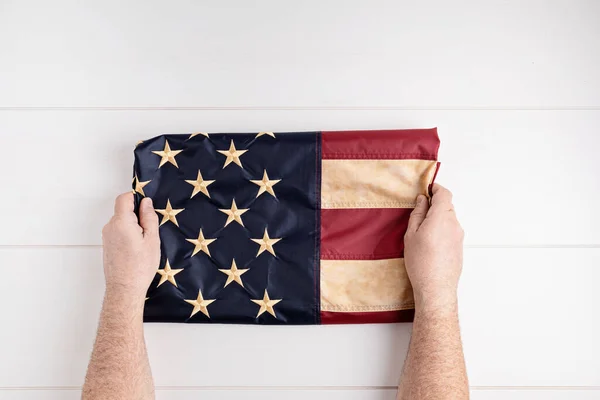 Fundo patriótico com bandeira americana vintage. 4 de julho, dia do memorial ou do trabalho — Fotografia de Stock