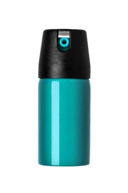 Biber gazı beyaz arka planda izole edilir. Öldürücü olmayan nefsi müdafaa..