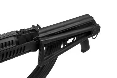 Modern vücut kitindeki Sovyet karabinası beyaz arka planda izole edilir. SSCB 'nin otomatik karabinası. Spor ve nefsi müdafaa silahları..