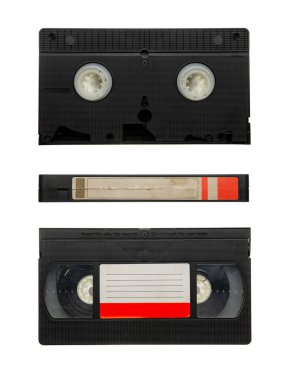 Ön, arka ve yan görüntülerden izole edilmiş VHS video kaseti.