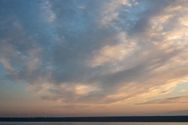 Beau Ciel Coucher Soleil Une Fine Ligne Horizon Fond Vintage Image En Vente