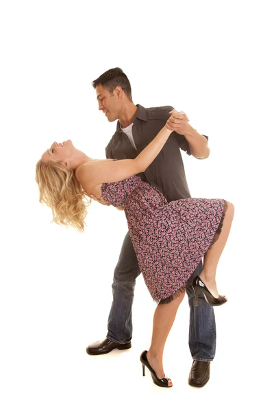 Casal dança mulher flor vestido derrubado de volta — Fotografia de Stock