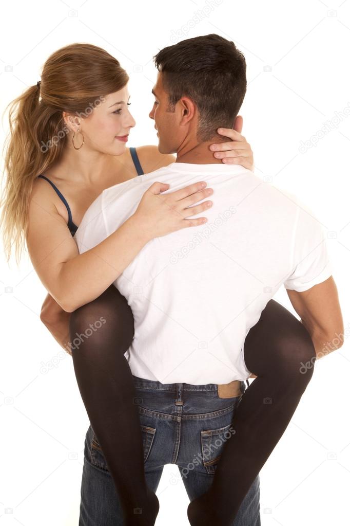 Девушка поднимает девушку. Обхватила его ногами. Стопы девушек. Обняла ногами. Обнимает девушку сзади.