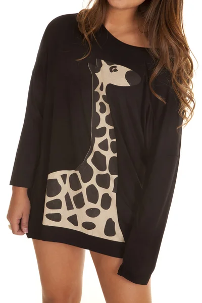 Vrouw in giraffe shirt — Stockfoto