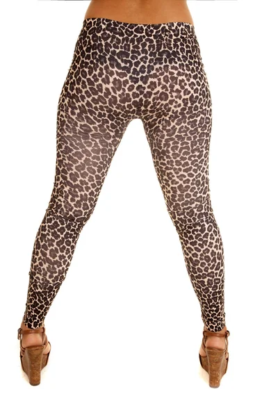 Donna in leggings leopardo — Foto Stock