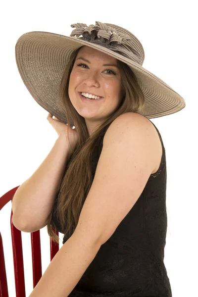 Femme portant un chapeau — Photo